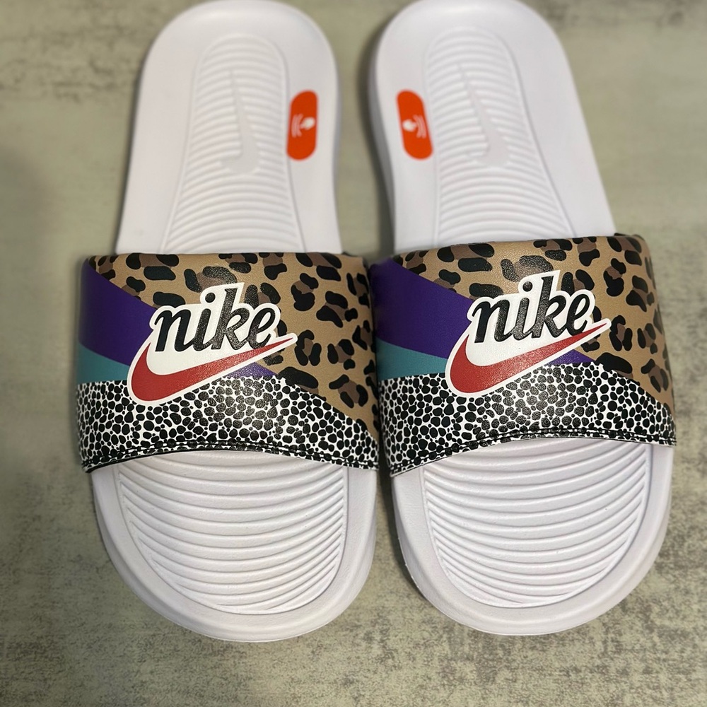 Nike White and Leopard Print Slippers